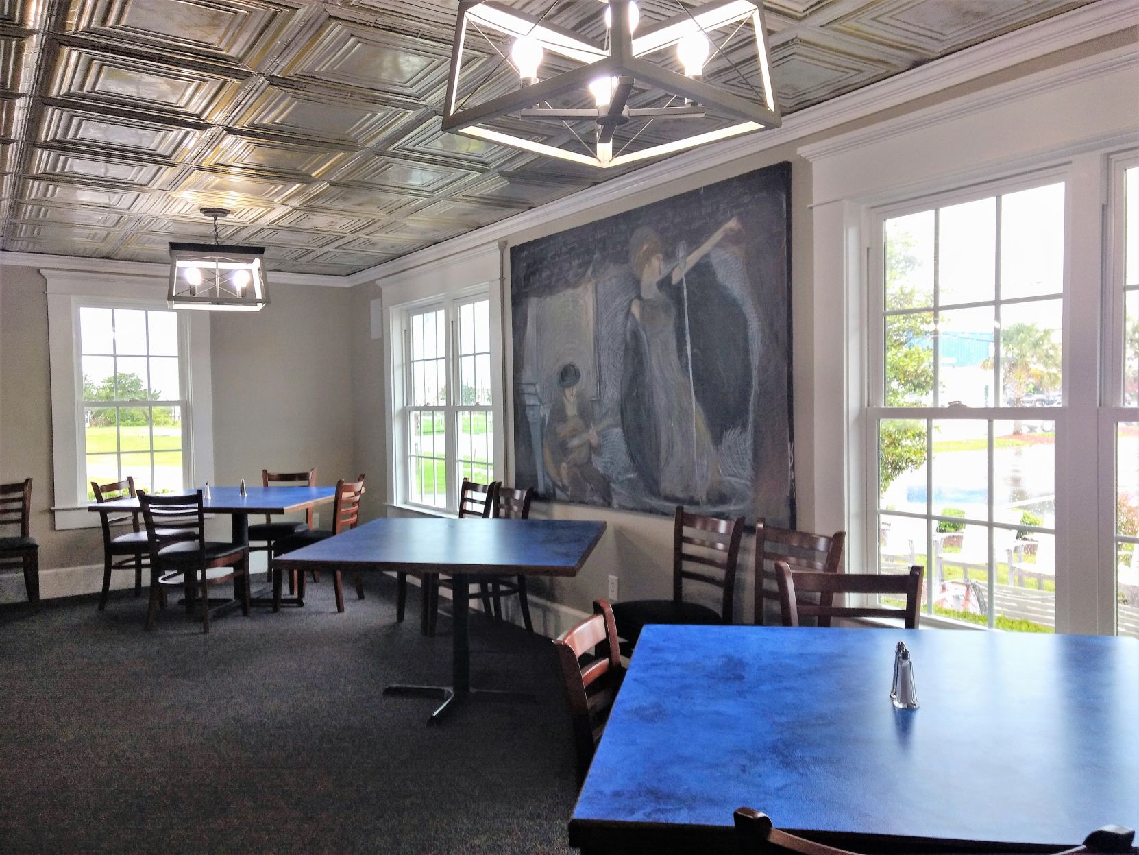 Half-capacity rule for restaurants during phase two creates interesting challenges